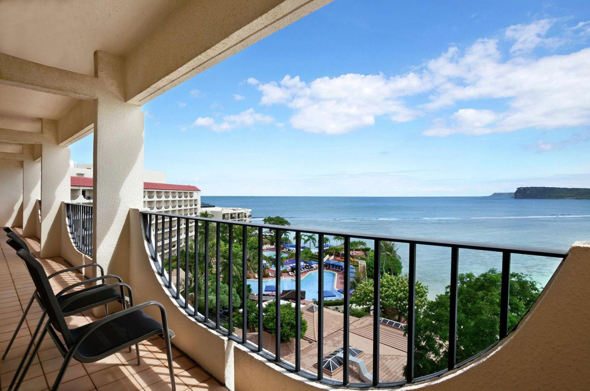 Hilton Guam Resort & Spa Tumon Exterior photo